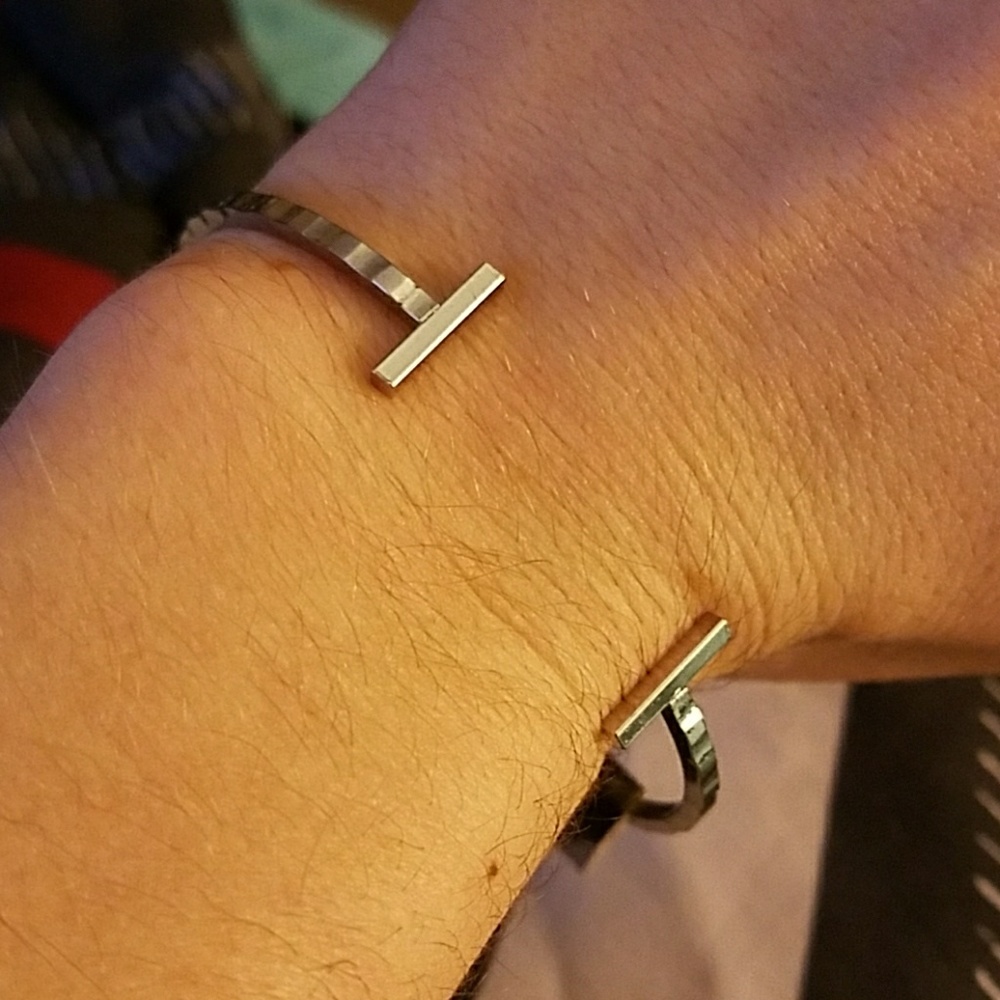 Single Bar Bracelet